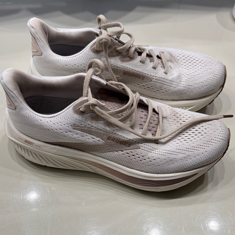 Brooks Ghost 17